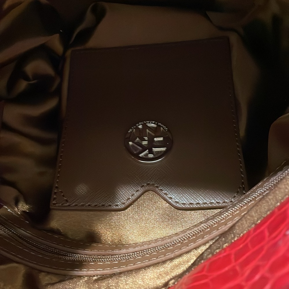 Soft Croco Leather bag by DKNY - Picture 7 of 10